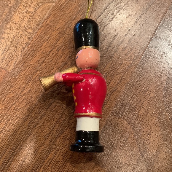 Horn player ornament - Picture 4 of 6